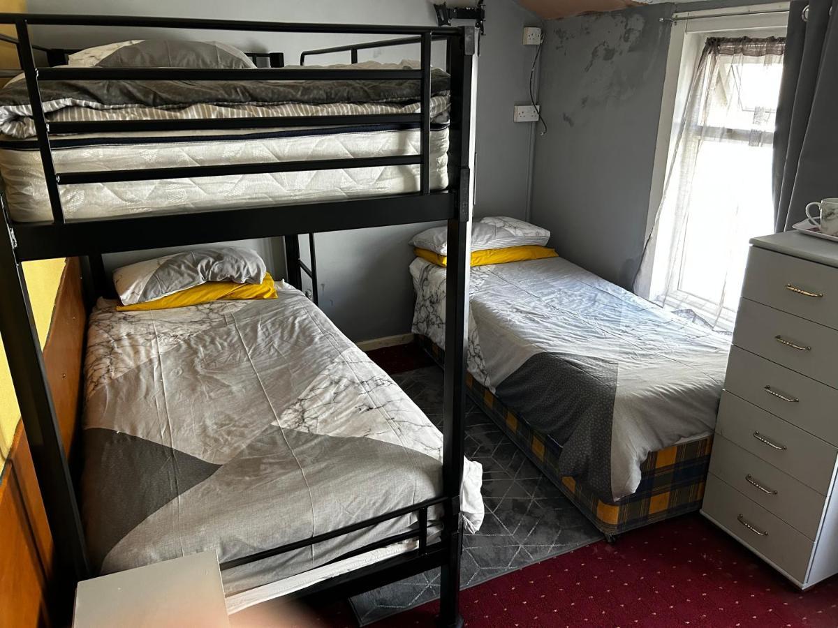The Rhyl Bed & Breakfast Blackpool Dış mekan fotoğraf
