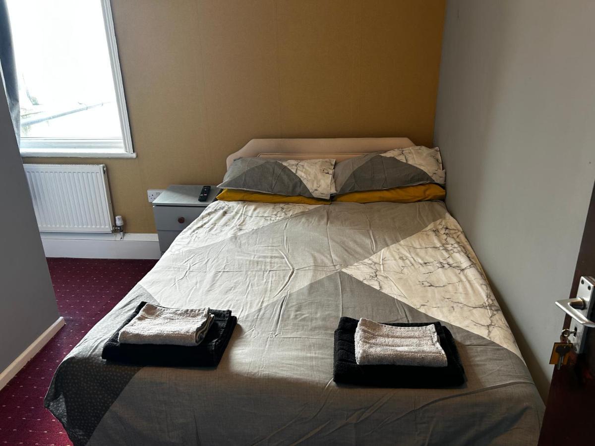 The Rhyl Bed & Breakfast Blackpool Dış mekan fotoğraf